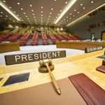 Sitzplatz des Präsidenten im Sicherheitsrat mit Blick in den Plenarsaal Sitzplatz des Präsidenten im Sicherheitsrat mit Blick in den Plenarsaal